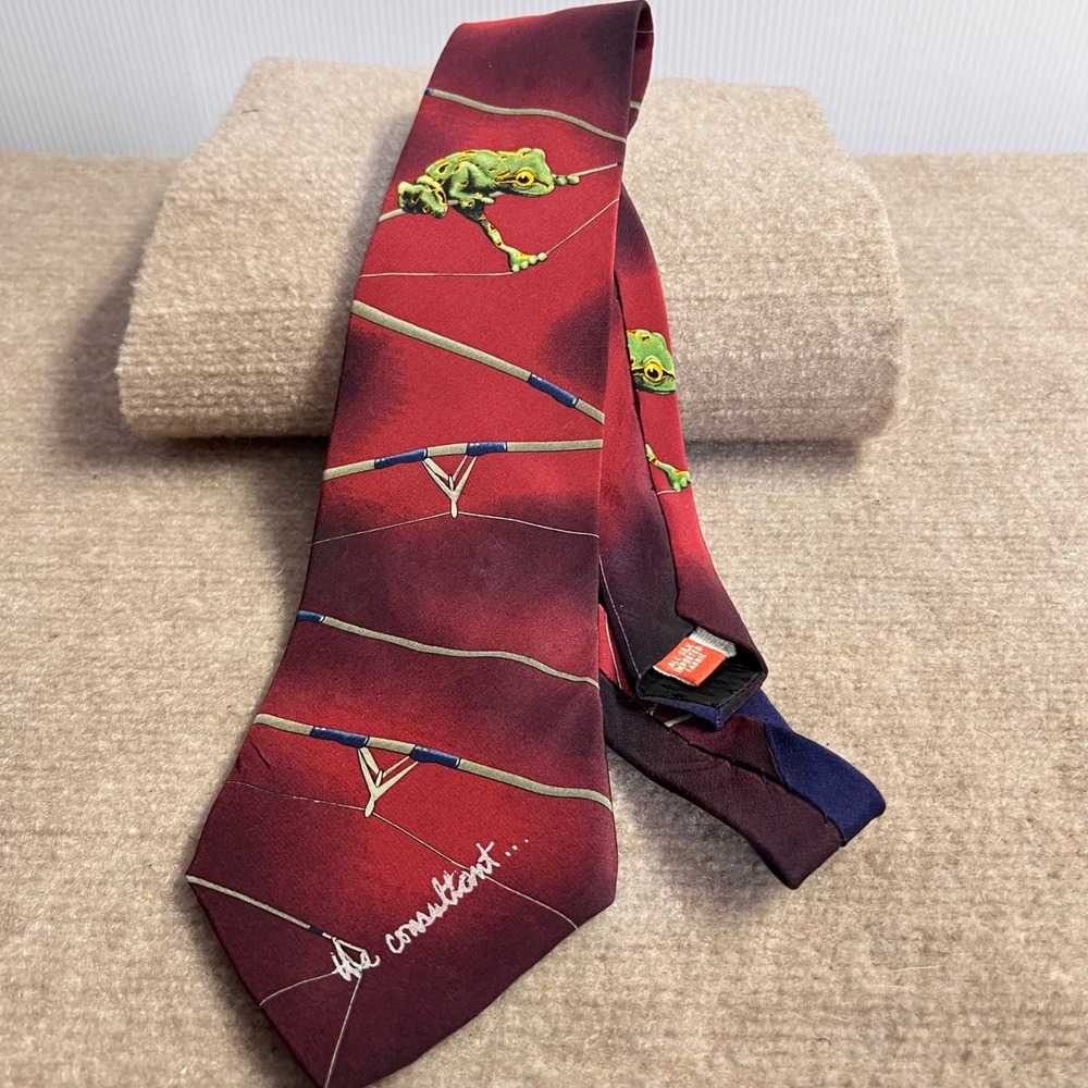 Vintage Greenwich Workshop Will Bullas The Consultant Mens Silk Tie Red Frog Art